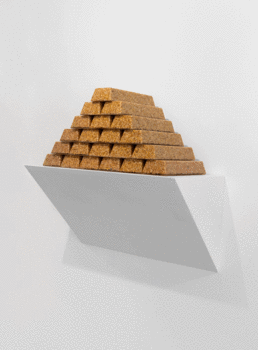 Yellow Wheat Pyramid Stock 