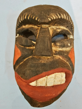 Mascara tallada en madera de Timbó